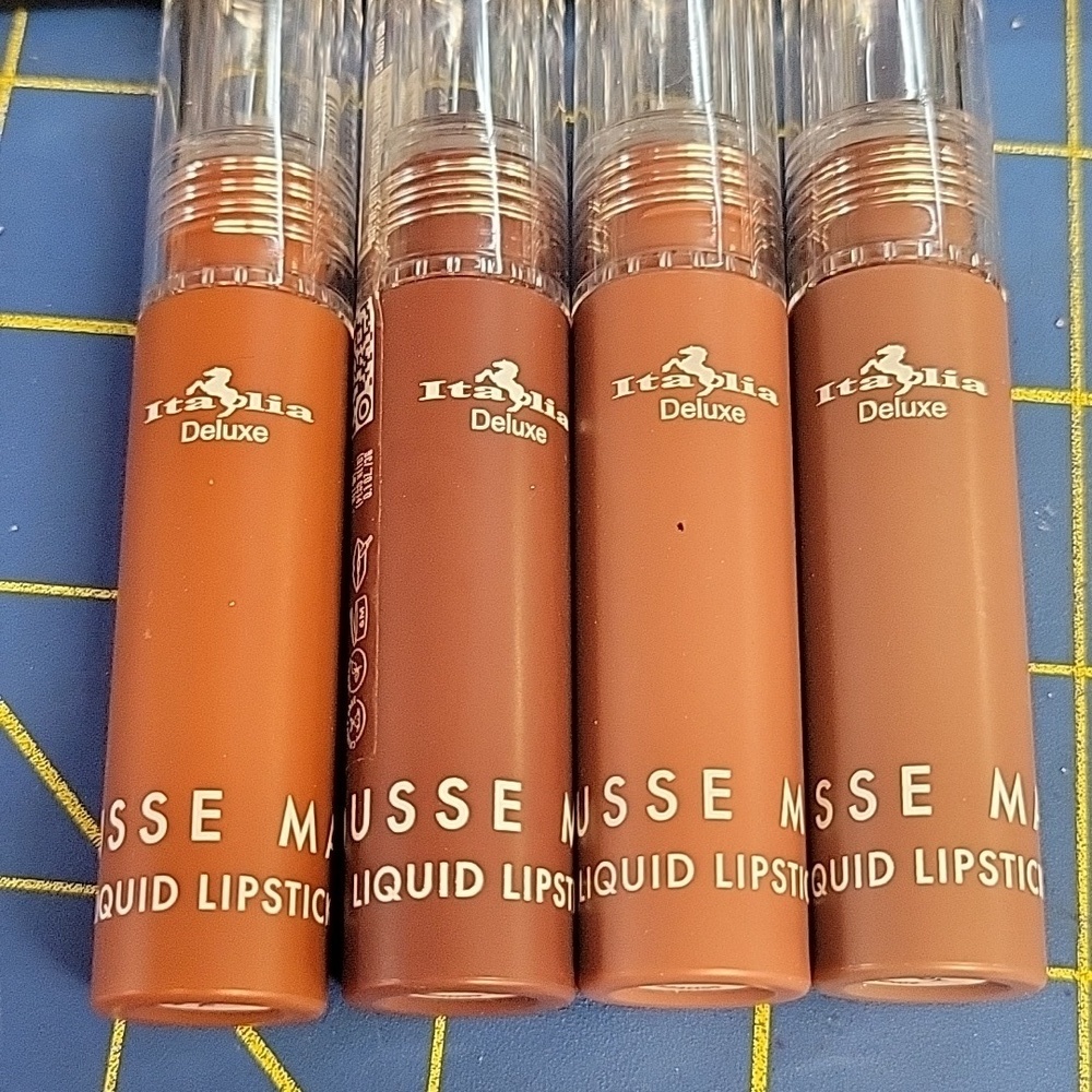 Italia Deluxe Mousse Matte Liquid Lipsticks Set of 4